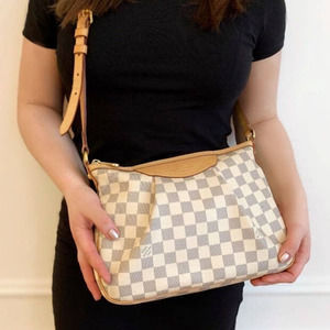 💎✨BEAUTIFUL✨💎 Louis Vuitton Damier Azur Siracusa PM Shoulder Bag